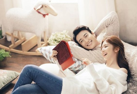 Cuộc sống gia đình của HuyR và Thu Hương